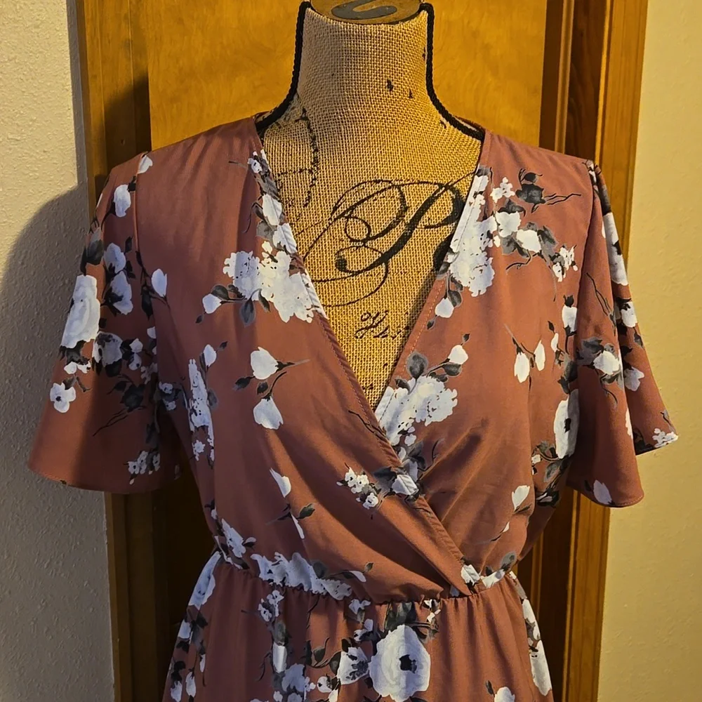 WEST KEI Floral Hi-Lo Dress in Dusty Pink - Picture 4 of 11